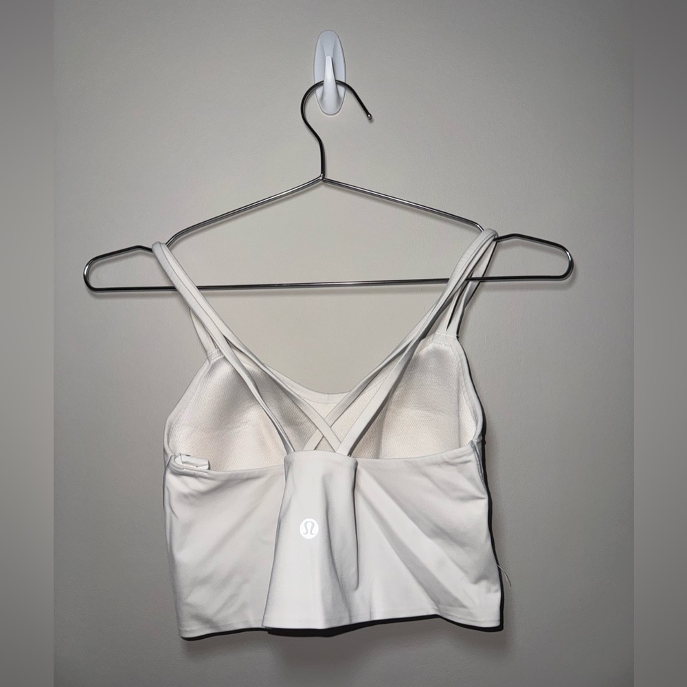 Lululemon: Like a Cloud Longline Bra - Picture 3 of 4